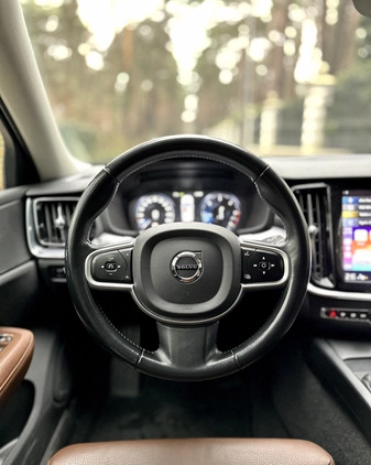 Volvo V60 cena 80900 przebieg: 235500, rok produkcji 2020 z Sejny małe 191